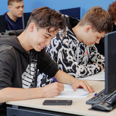TOP IT COLLEGE